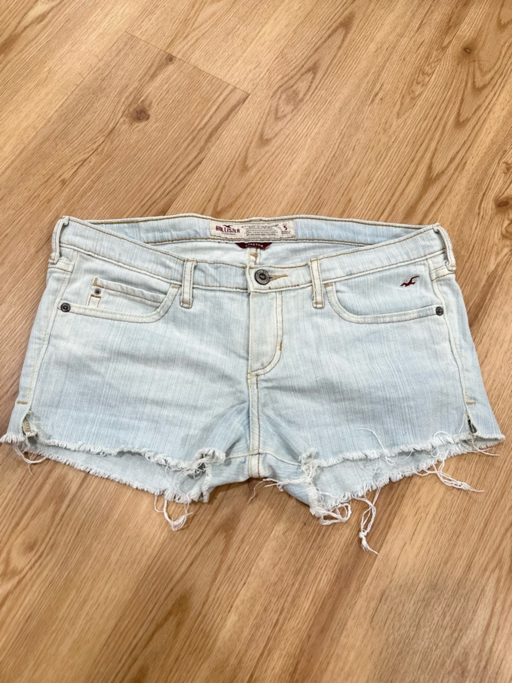 Hollister Y2K Light Blue Denim Low Rise Cutoff Micro Shorts Size 5 - Picture 3 of 13